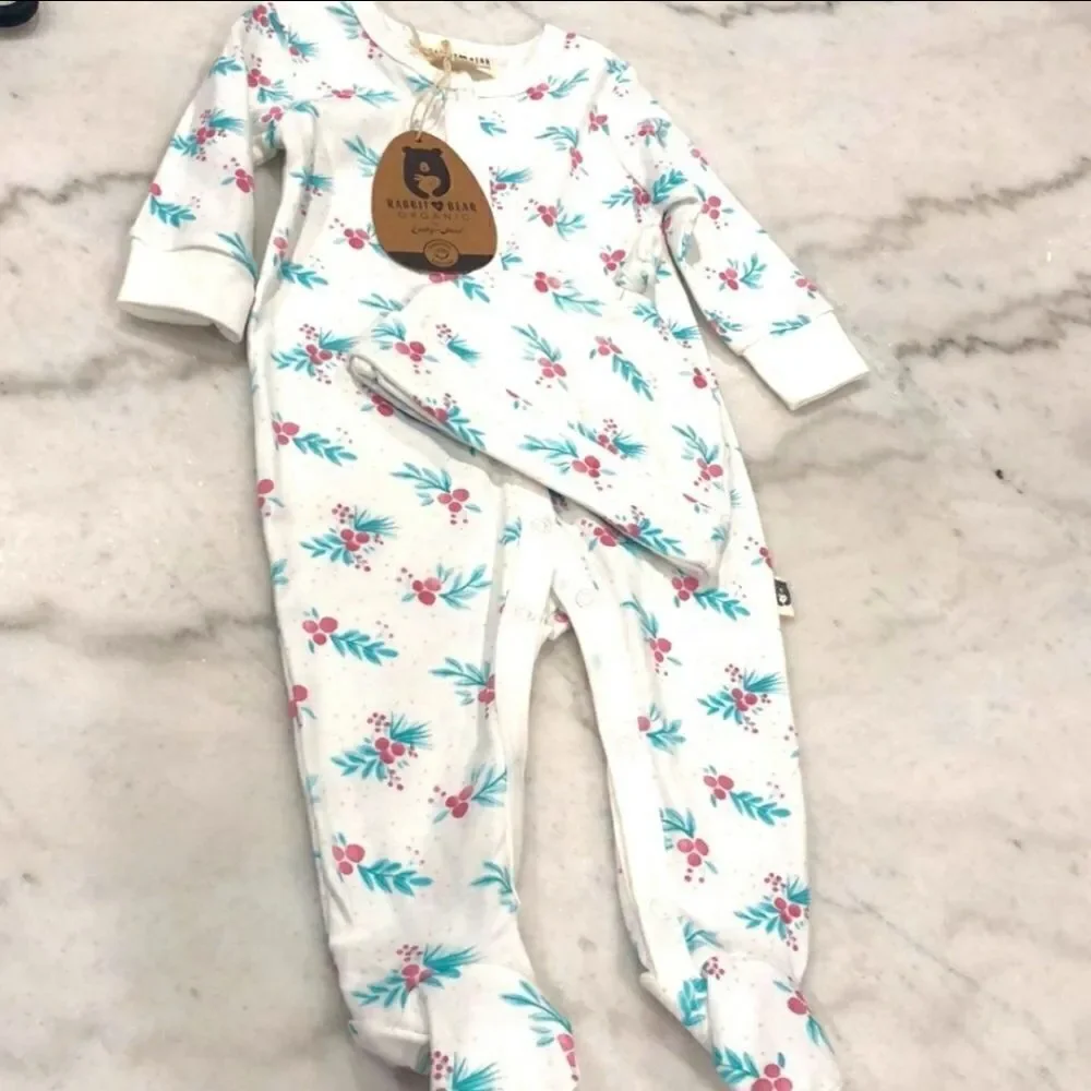 NWT Rabbit + Bear Organic Sleeper and Hat Sz 3-6 Mos